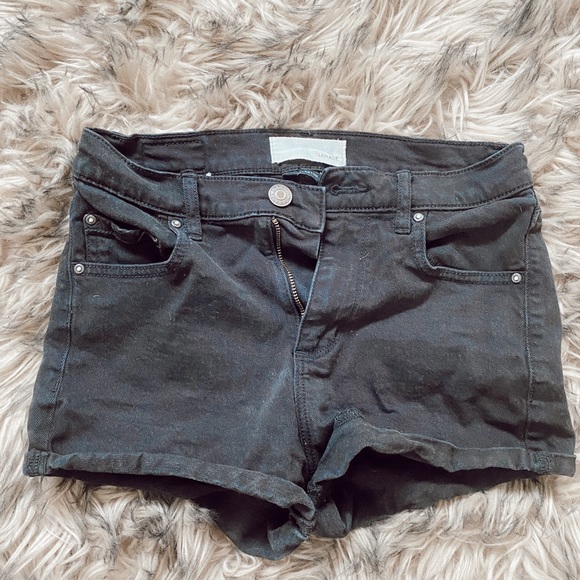 BLACK DENIM SHORTS - Picture 1 of 4